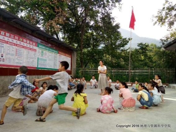 丢手绢.jpg